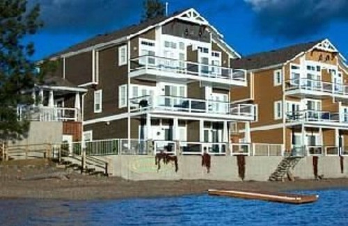 Celista House | SHUSWAP LAKE BEACH FRONT /PRIVATE DOCK n50% OFF $199 NIGHT REG $398