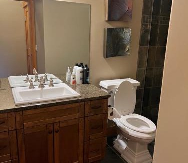 Blind Bay House | SHUSWAP LAKE CARMEL BEACH RESORT