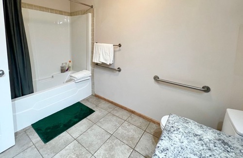 Magna bay Cabin | Shuswap Lodge at Crowfoot Mountain