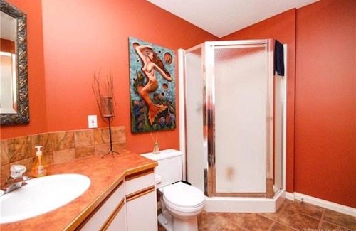 Sicamous House | SHUSWAP SUN, SAND, SURF AND SLEDDING!