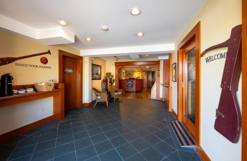 Booktown Hotel | Sidney Waterfront Inn & Suites