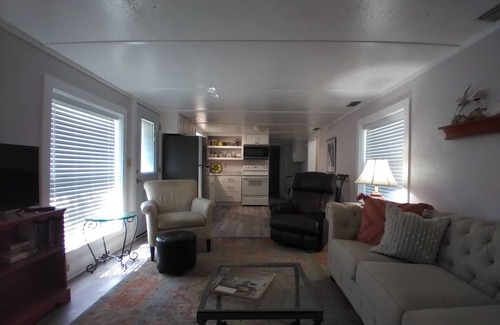 Fairhope House | Siena House, 2 BR, 1.5 BA, smoke/vape free, pet/animal-free, sleeps 3