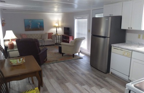 Fairhope House | Siena House, 2 BR, 1.5 BA, smoke/vape free, pet/animal-free, sleeps 3