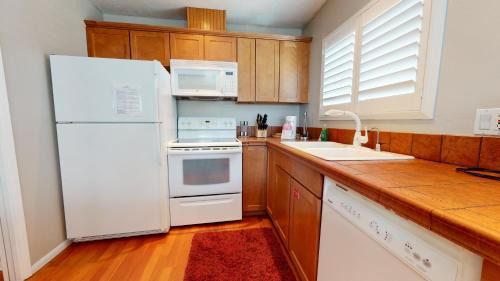 Mammoth Lakes Apartment | Sierra Manors 8 Townhouse