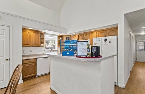 Tahoe Paradise House | Sierra Mountain Lodge 3 Bedroom Home by RedAwning