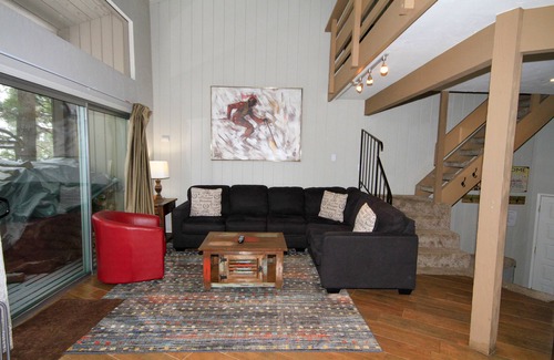 Mammoth Lakes Condo | Sierra Park Villas #03