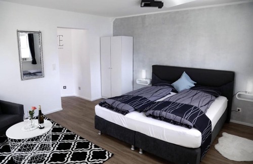 Gundelbach House | Siesta Landapartment