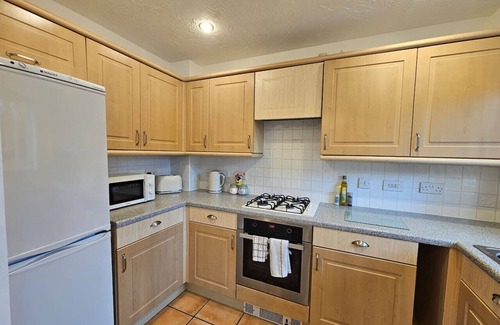 Swindon House | Sigerson House Long Stay Discounts Free Parking