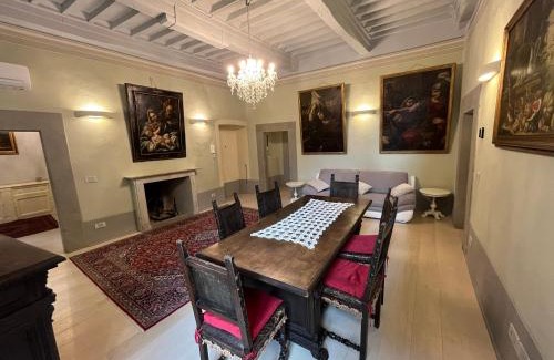 Cortona Old Town Apartment | SIGNORELLI HOUSE