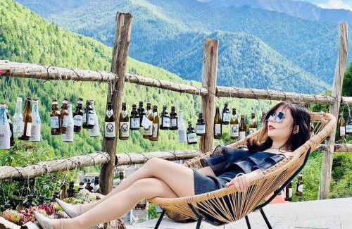 Wenchuan House | Siguniangshan Town Tingshan Wild Luxury B&B
