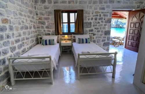East Mani House | Sikies Stone House On The Beach