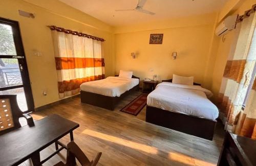 Sauraha Hotel | silent park