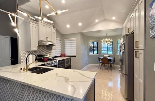 Fremont House | Silicon Valley ~3000sqft 4 bedrm 3 bath Nvidia/Meta/Tesla