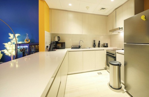 Abu Dhabi Apartment | Silk Valley - Luxury 2 Bedrooms with beautiful lake view in Yas Island
