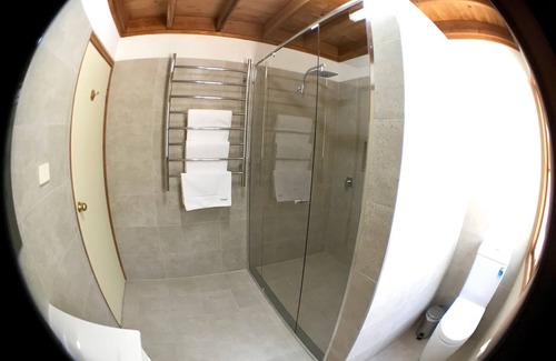 Vacy Cabin | Silkwood Spa Lodge - secluded and private retreat for 1 to 2 couples.