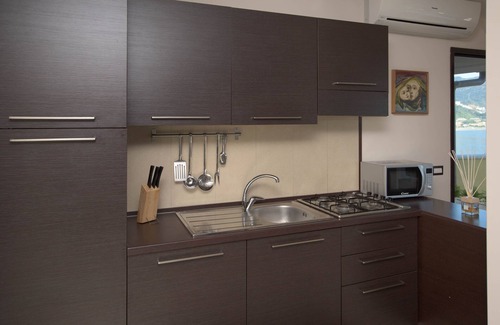 Mazzaro Apartment | "SILVANA"TAORMINA SEA APARTMENT - 100 MT FROM THE BEACH - BEAUTIFULLY FURNISHED
