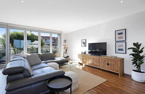 Warrnambool House | Silver Ball Retreat