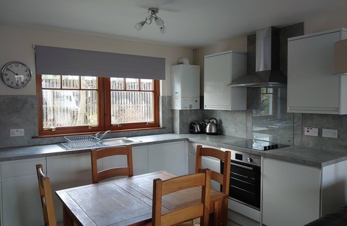 Alva House | Silver Glen