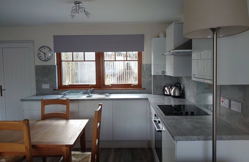 Alva House | Silver Glen