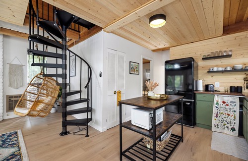 Groom Creek Cabin | Silver King Cabin. 6,200 ft of elevation. 10 minutes from downtown Prescott.