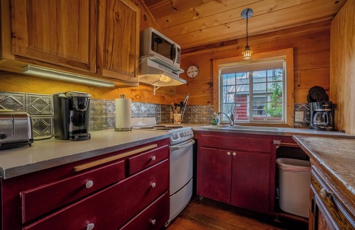 Trego Cabin | Silver Lake Cabin and Bunk House with North Woods Charm