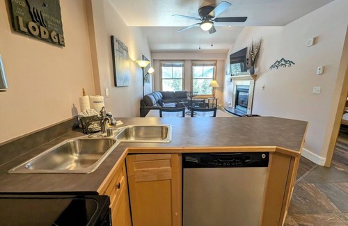 River Run Hotel | Silver Mill 8304