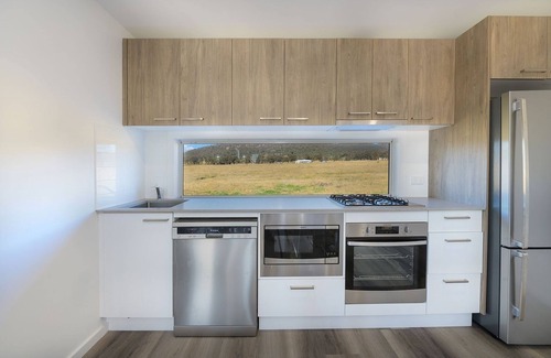 Buckaroo Cottage | Silver Oak Cottage Farm Stay Mudgee