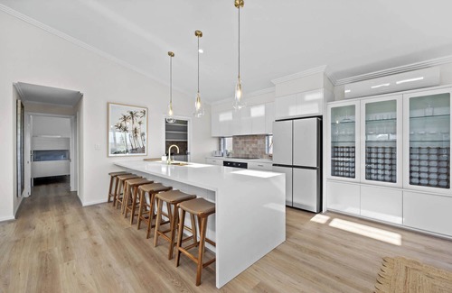 Silver Sands House | Silver Sands Sanctuary - 6BR Beachside Luxury