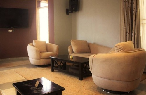 Bugolobi Hotel | Silver Springs Hotel Uganda