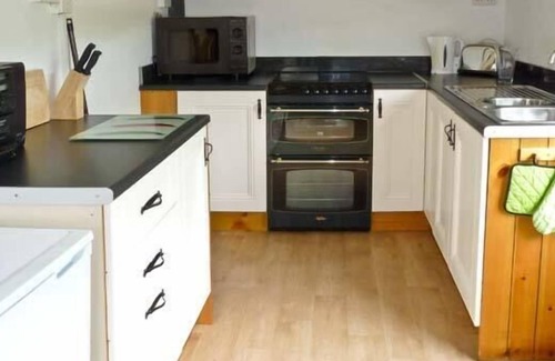 Coolbeg Cross Cottage | SILVER STRAND COTTAGE, pet friendly in Wicklow Town, County Wicklow