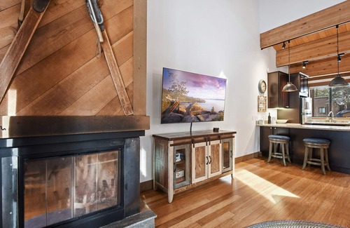 Truckee House | Silver Strike Getaway | Northstar Condo Close to Skiing, Biking & Kings Beach