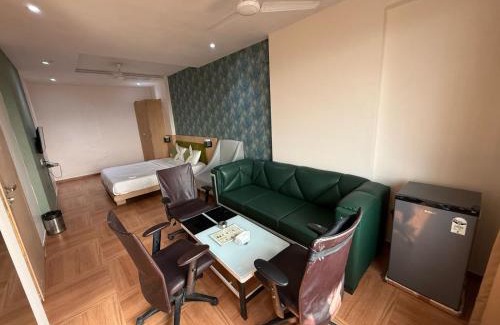 Bhayandar East Hotel | Silver Suite Hotel