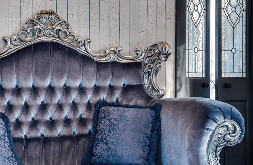 Rye House | Silverleaf Cottage - a romantic getaway for two