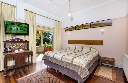 Wentworth Falls Bed & Breakfast | Silvermere