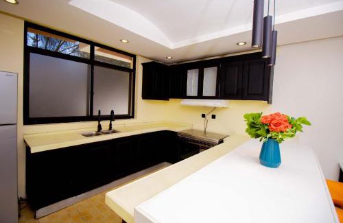 Remera Apartment | Simba Golf View 4