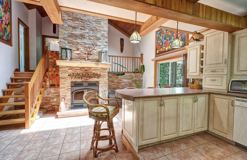 Essa Cottage | Simcoe County Cottage ★ Woodland Private Retreat ★ Hot Tub ★ Riverfront