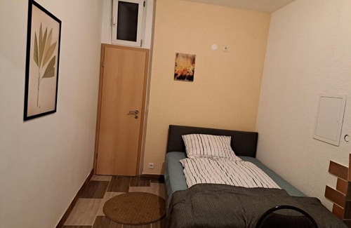 Halle House | Simostay