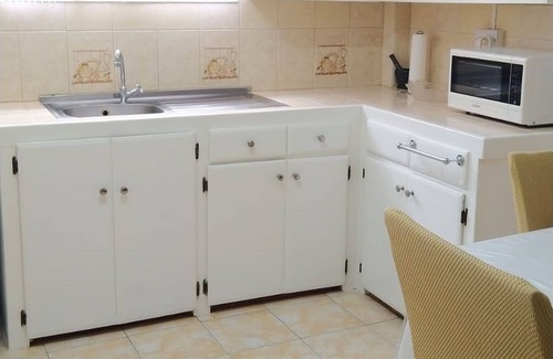 St. George's Apartment | Simple Living: Live Like A Local