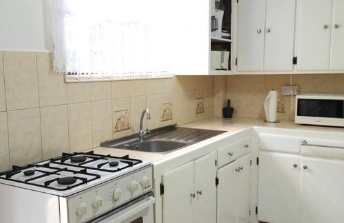 St. George's Apartment | Simple Living: Live Like A Local