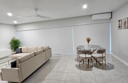 Bahamas Terrace Apartment | Simple Serenity