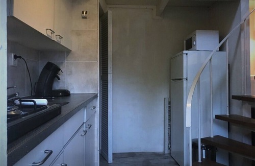 Ellewoutsdijk Apartment | Simple vacation home by the sea, 10 minutes by car from Kaloot beach (dogs allowed)