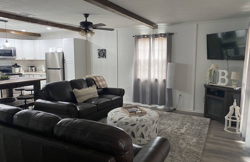 Saint Joe Cabin | Simply Buffalo sleeps 10, St Joe, AR- Float the middle beautiful Buffalo River