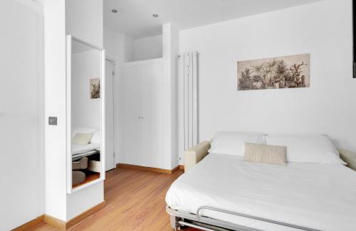 Saronno Apartment | SIMPLY HOME SARONNO Stazione-Centro-Milano-Varese-Como-MXP