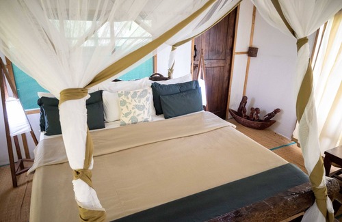 Tanga Cabin | Simply Saadani Camp