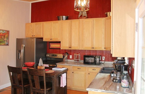 Scottsville House | Simply Sailing - A Cottage In The Trees