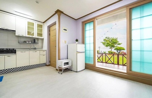 Geoje House | sinchilcheondo pension