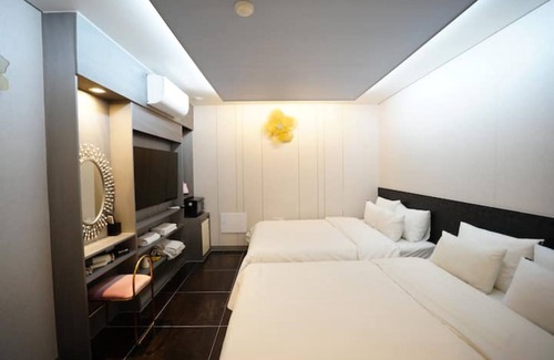 Daeheung-dong Hotel | sinchon Y hotel