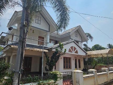 Alwaye Villa | Singh's Villa - 3BHK, AC House,Near Cochin Airport