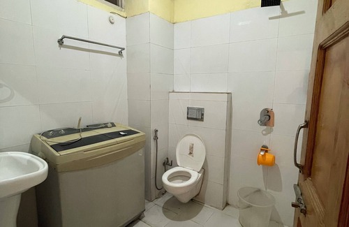 Vashist Hotel | Singh Saab Rooms & Cafe