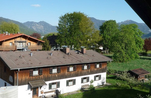 Bad Wiessee Apartment | Single apartment no. 9, 2nd floor, east-facing balcony - Gästehaus Johanna